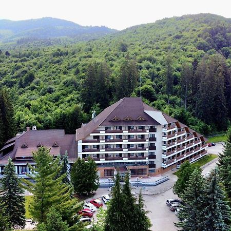 Hotel Bradul - Covasna Eksteriør billede