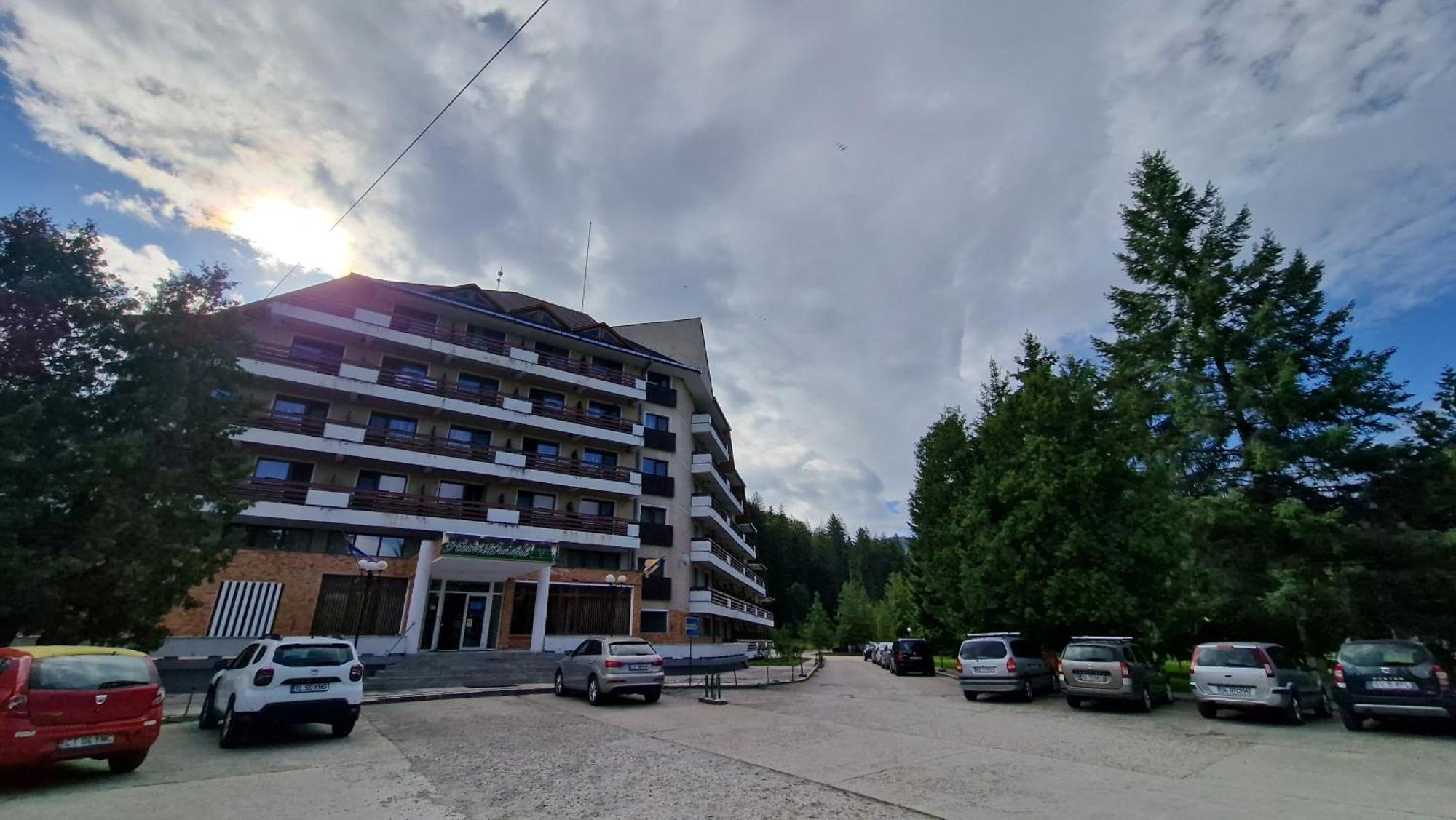 Hotel Bradul - Covasna Eksteriør billede